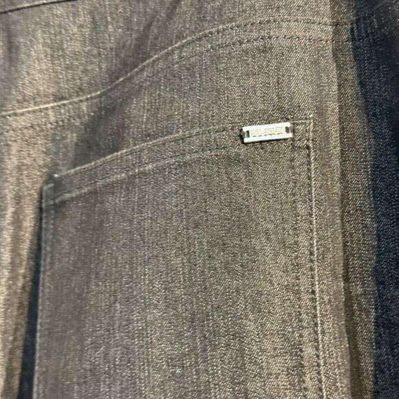 St. John Black Denim Jeans Sz 10 - Picture 6 of 7